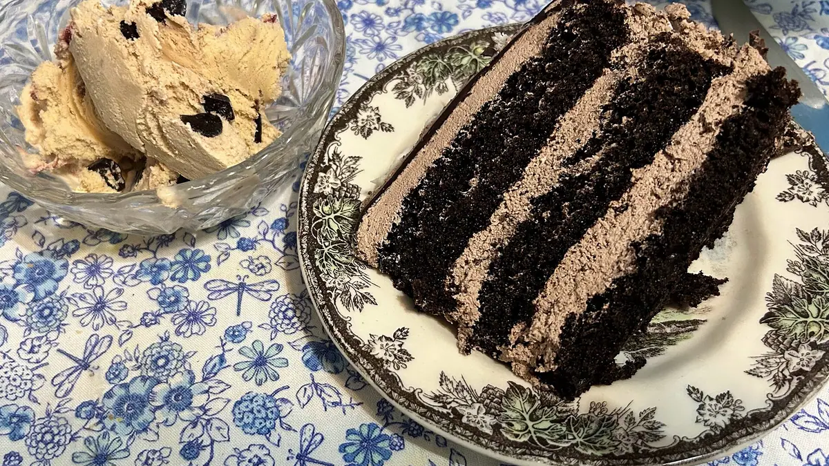 Town Hall Coffee Shop – cake shop in Barrow-in-Furness town centre